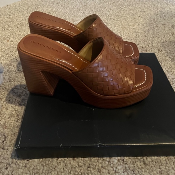 Bernardo Kenny Platforms | Anthropologie | New | size 8 - Picture 2 of 5